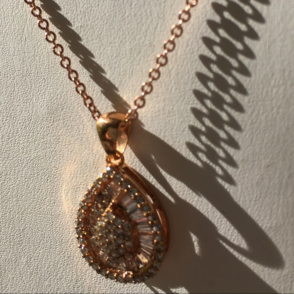 14K Pink Gold Diamond Pendant Necklace 💞💋